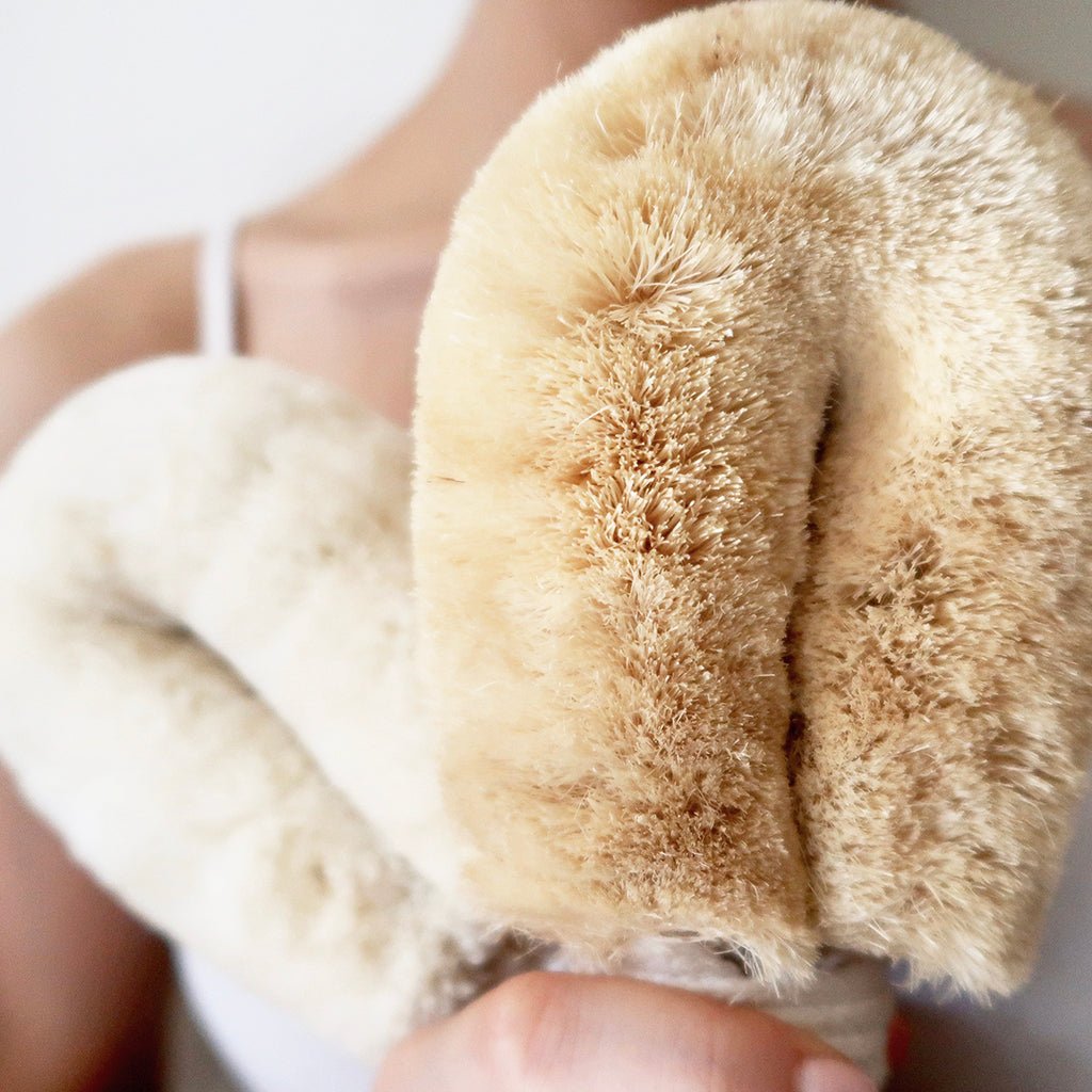 Dry Brushing - The key to health, vitality and beauty is in your hands - GingerChi