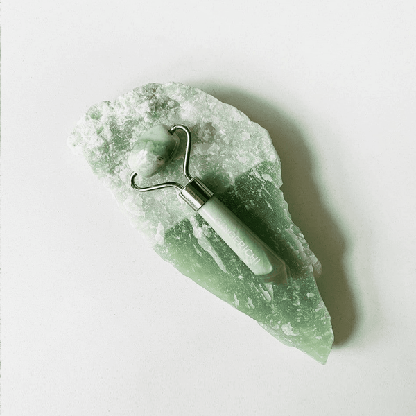 🎁 Anti - Aging Jade Mini Roller (100% off) - GingerChi